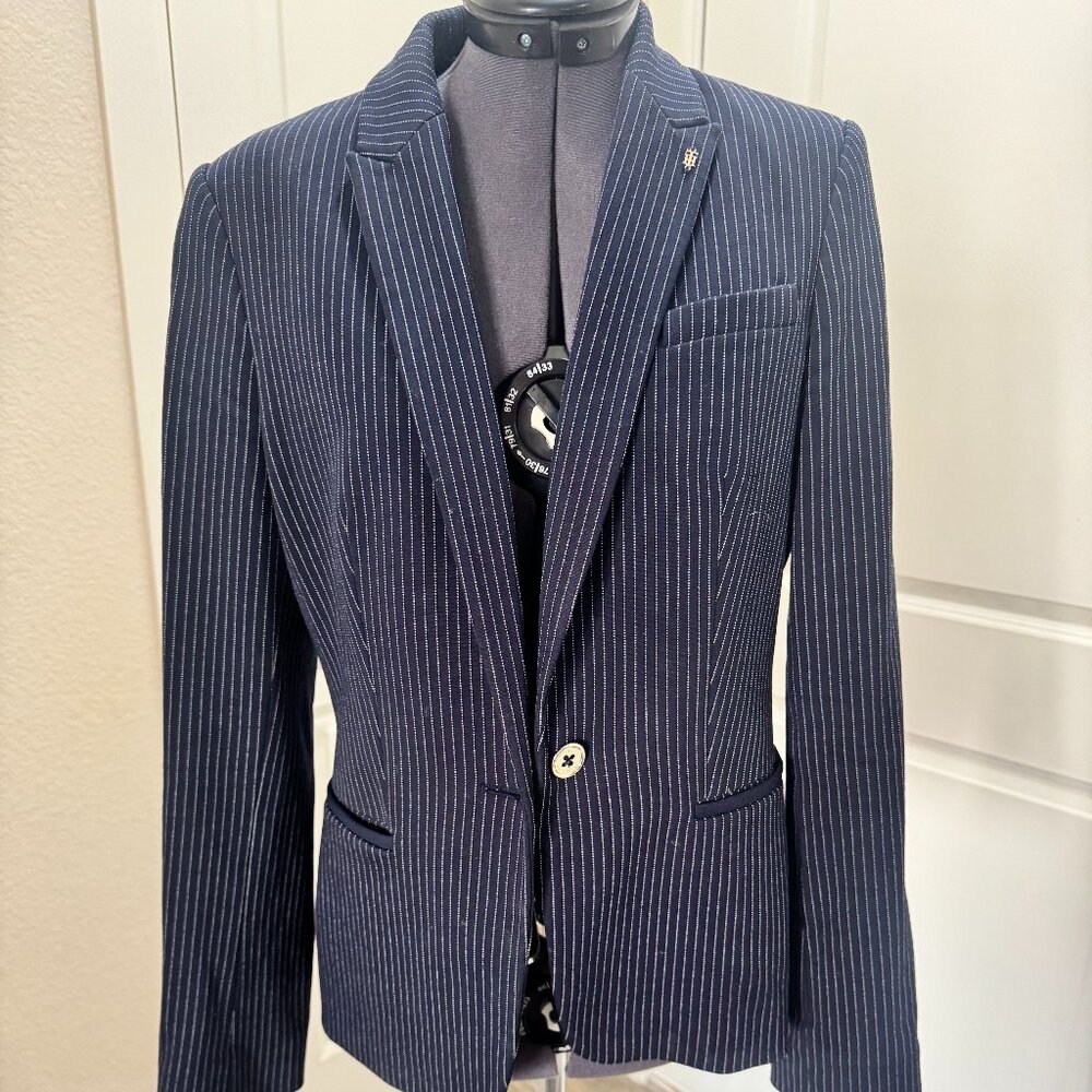 Tommy Hilfiger Women's Striped Jacket - smoke free home size 4